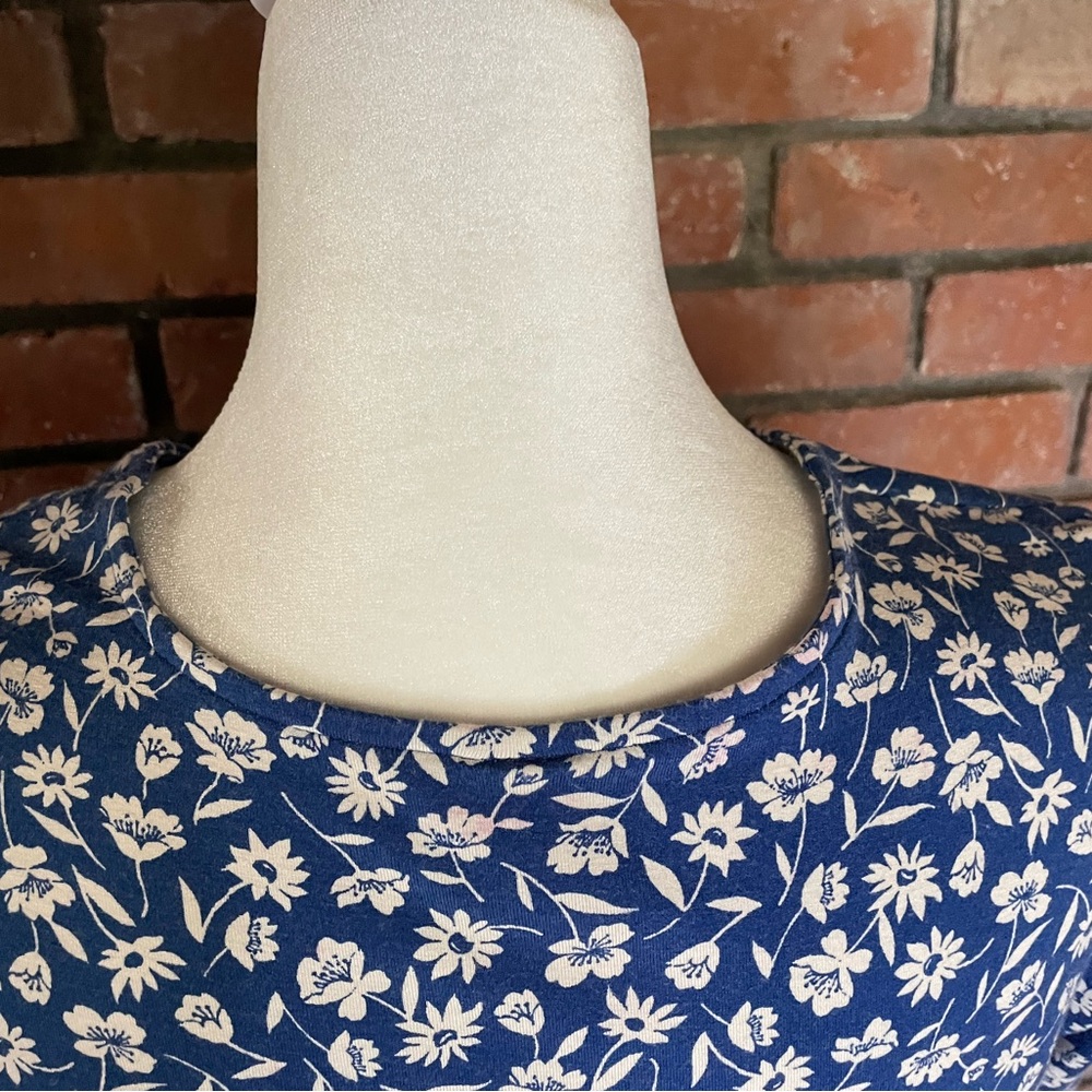Blue and White Floral Wrap-Style Below Knee Summer Dress, Sz L - Picture 6 of 11